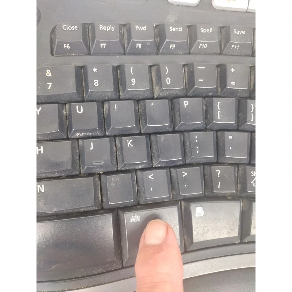 Microsoft Natural Ergonomic Computer Keyboard 4000 Black and Silver V 1.0 Tested